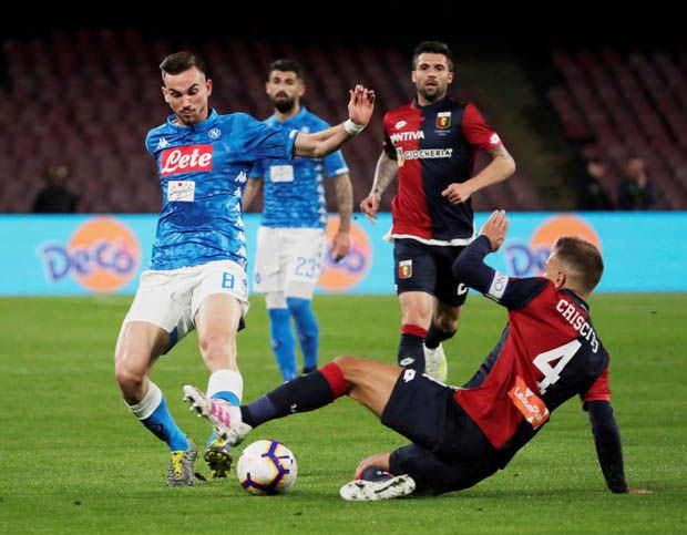Napoli Diimbangi Genoa,...