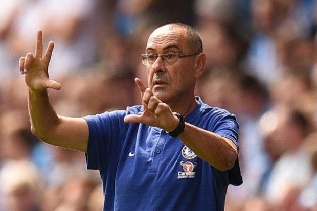 Pelatih Maurizio Sarri...