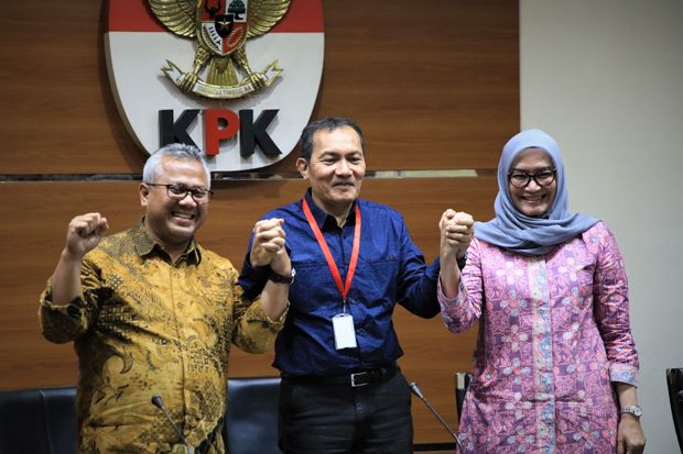 KPK-KPU Rilis Data Kepatuhan...