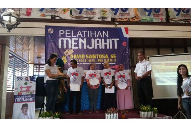 Relawan David Santosa...