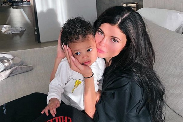 Kylie Jenner Telah Menjadi...