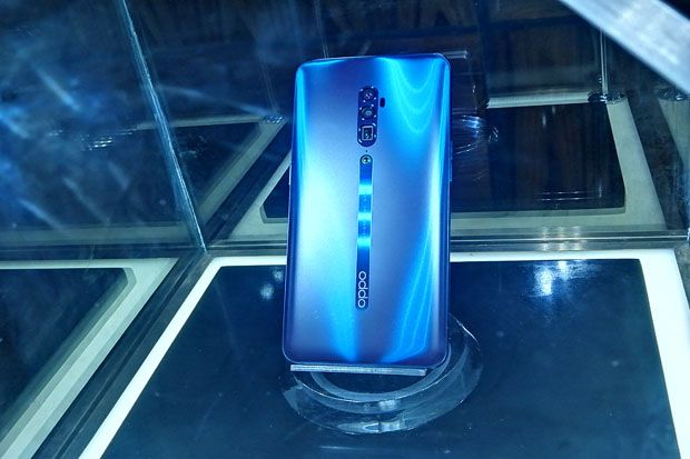 OPPO Reno Diperkenalkan,...