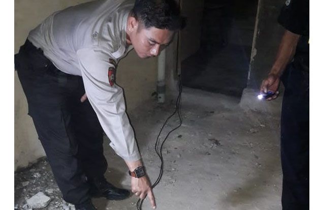 Tersengat Kabel Listrik...
