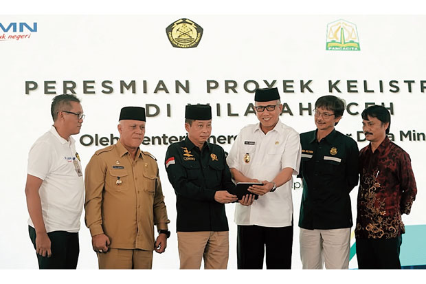 Resmikan Gardu Induk...