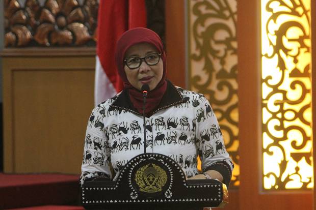 DPR Apresiasi Sanksi...