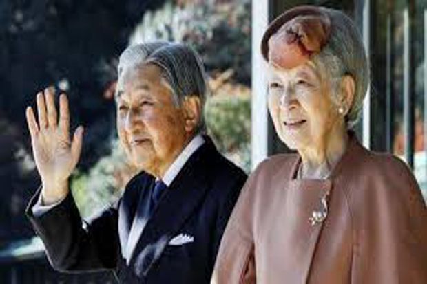 Kaisar Jepang Akihito-Michiko...