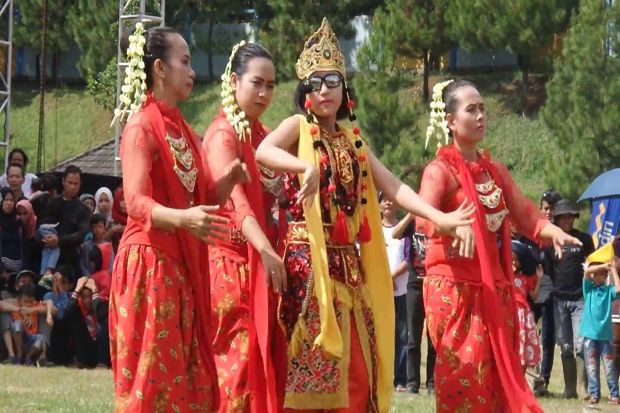 Menyelami Budaya Tegal...
