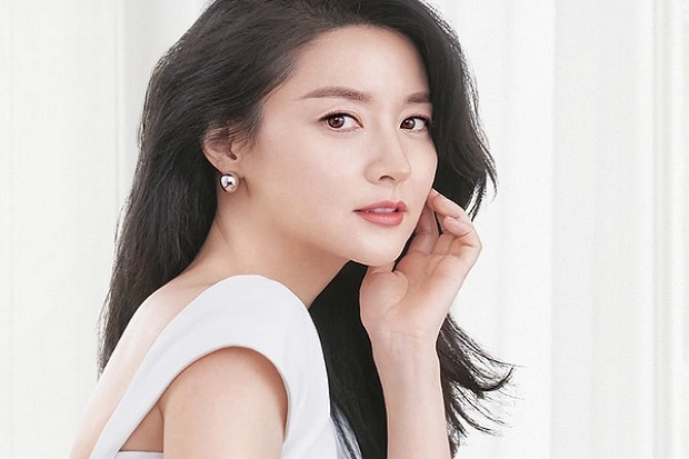 Lee Young Ae Ditawari...