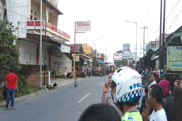 Tas Hitam Diduga Bom...