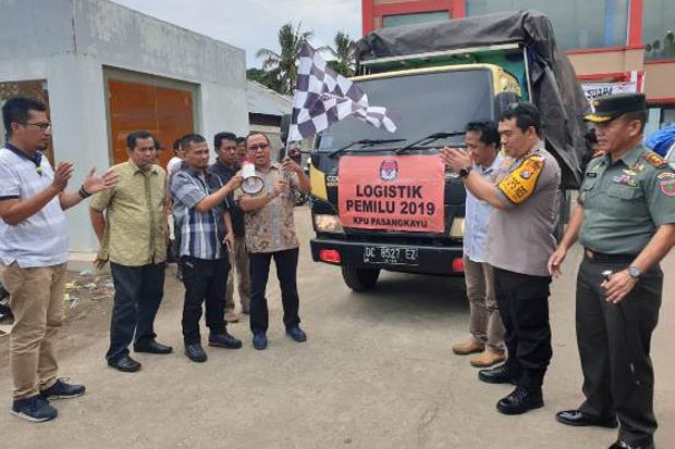 Bupati Pasangkayu Hadiri...