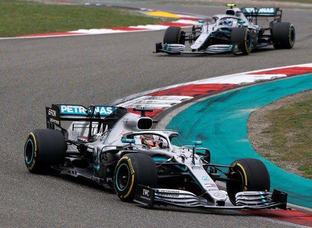 Lewis Hamilton Juara...