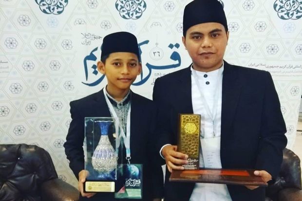 M Rifqi Harumkan Nama...