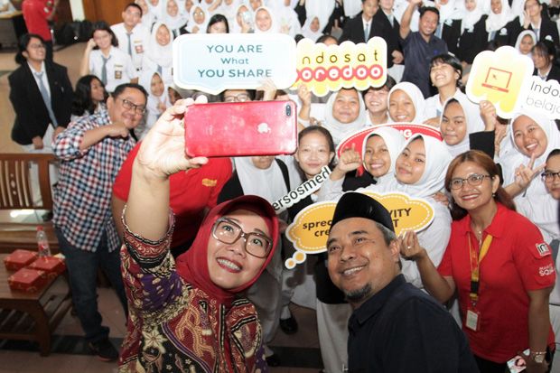Lewat #BijakBersosmed,...