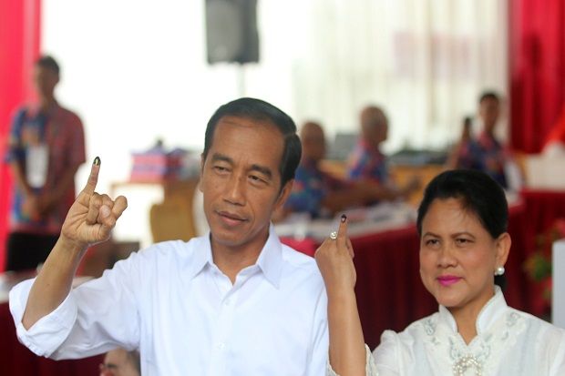 Hasil Suara di TPS JK,...
