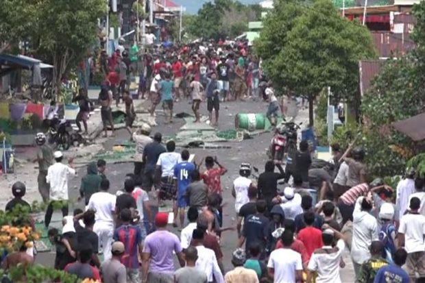 Tersinggung Ucapan Caleg,...