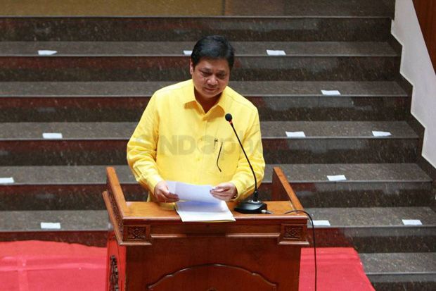 Airlangga Proyeksikan...