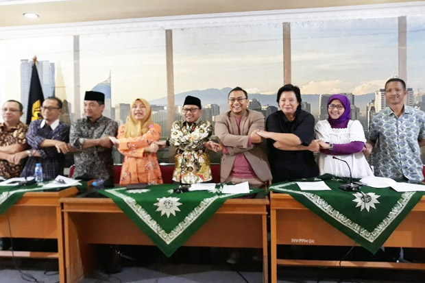 Semua Pihak Diimbau...
