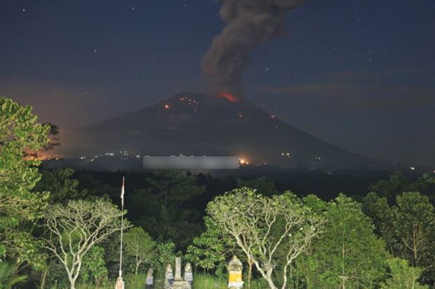 Gunung Agung Kembali...
