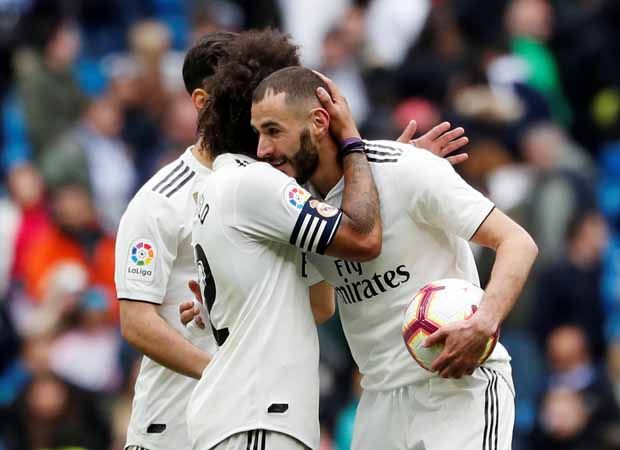 Cetak Hat-trick, Benzema...