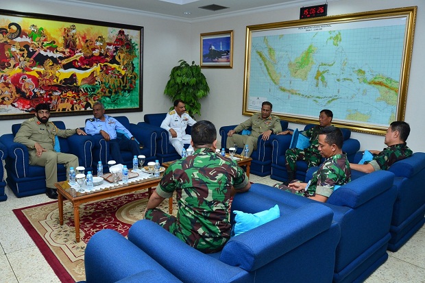 Tingkatkan Persahabatan,...