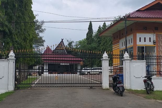 Pasca-Pengunduran Diri,...