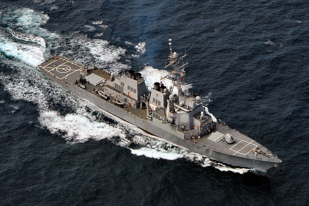 Kapal Perang AS USS...