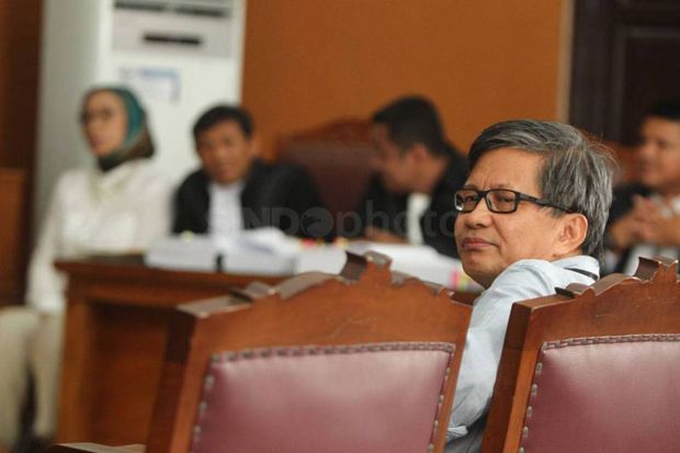 Rocky Gerung: Saya Juga...
