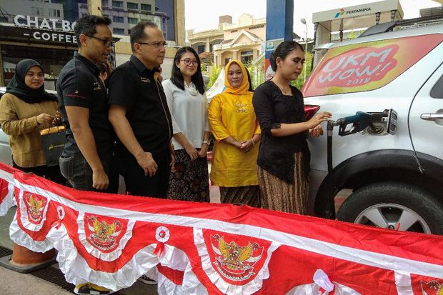 Kenakan Kebaya, SPBU...