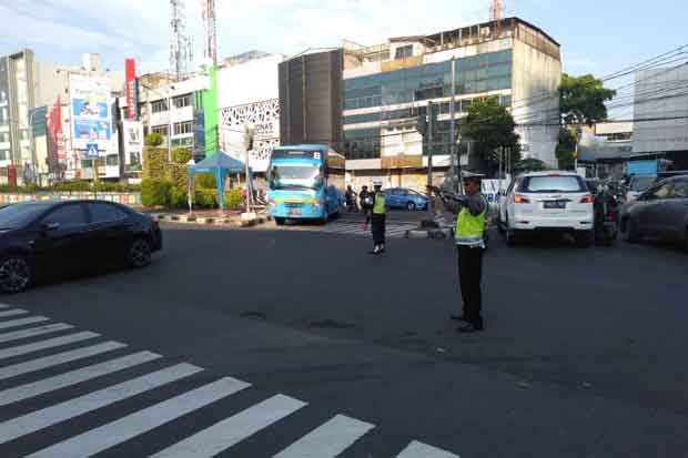 Arus Lalin Jaksel dan...