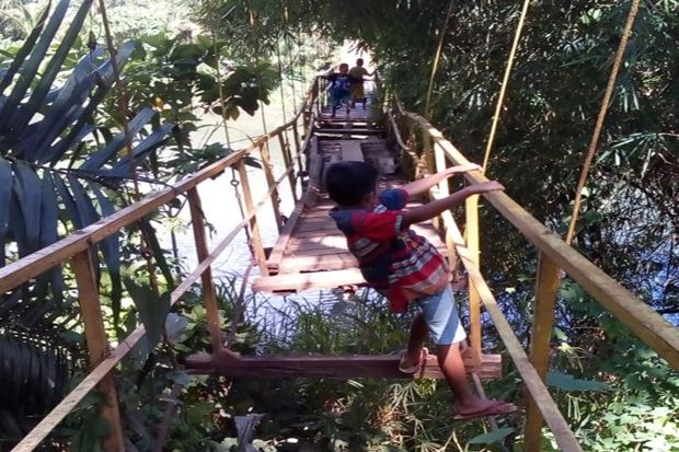 Jembatan di Bengkulu...