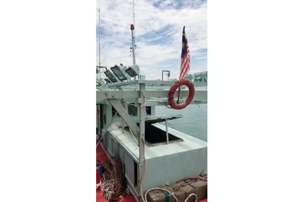 Tangkap Kapal Perikanan...
