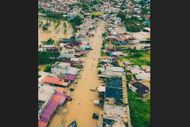 Longsor dan Banjir di...