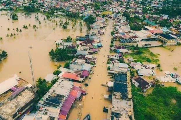 Tanggulangi Banjir,...