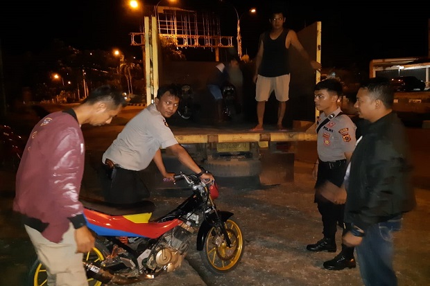 Ganggu Warga, Pelaku...