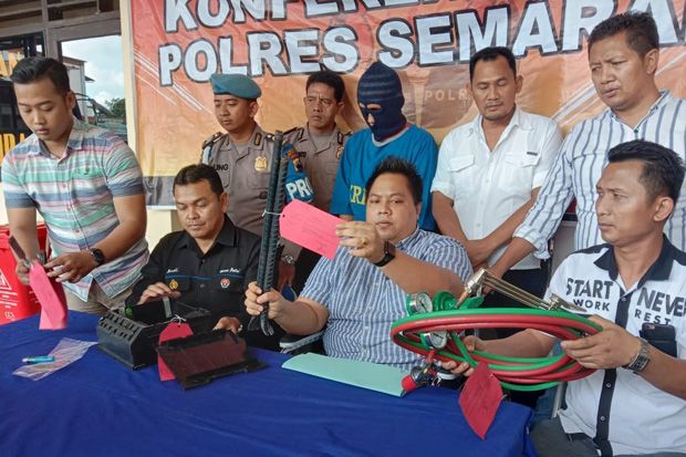 Seorang Pelaku Pencuri...