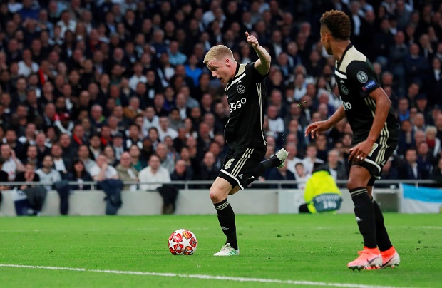 Pertahanan Spurs Kocar-kacir,...