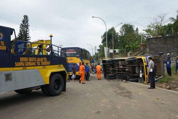 Tak Kuat Menanjak, Bus...