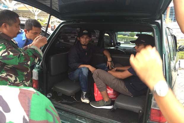 Bawa Empat Paket Sabu,...