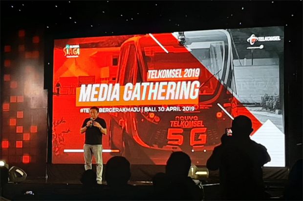 Telkomsel Bangun 10.000...