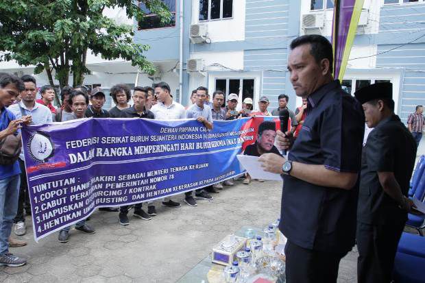 May Day, Buruh di Muba...