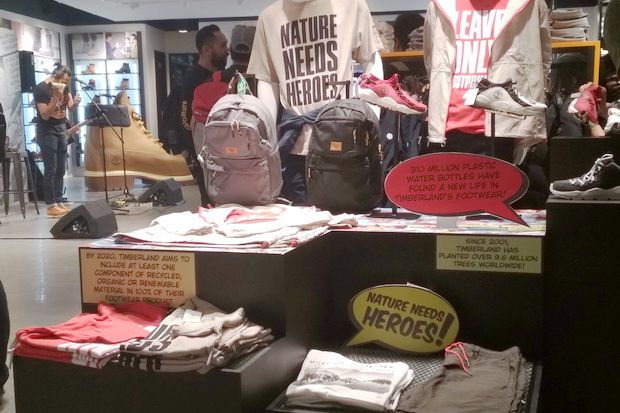 Buka Gerai Baru, Timberland...