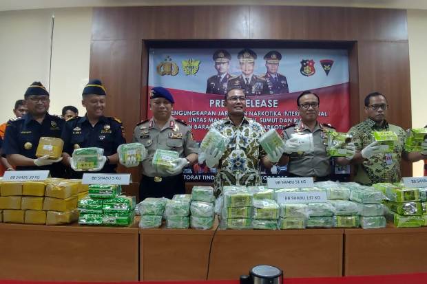 Bea Cukai dan Polri...