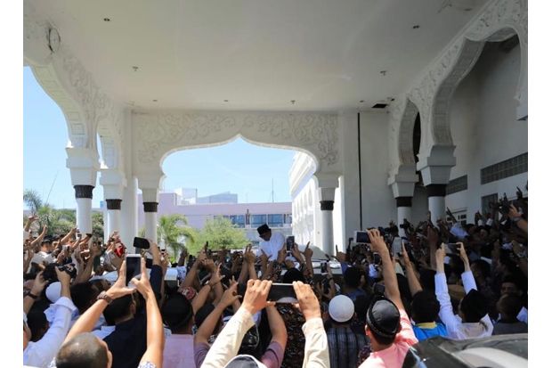 Sambangi Aceh, Prabowo-Sandiaga...