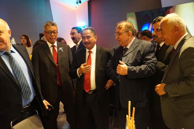 Di Jordania, Menpar...