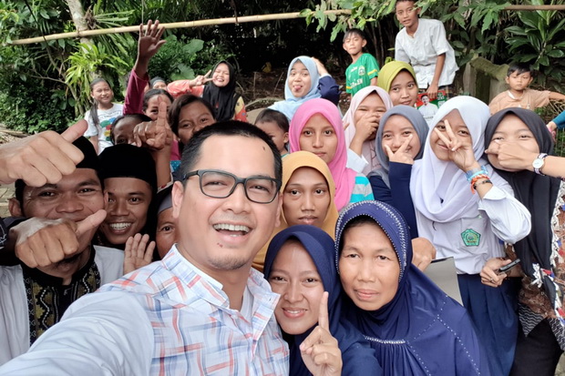 Aktor Tommy Kurniawan...