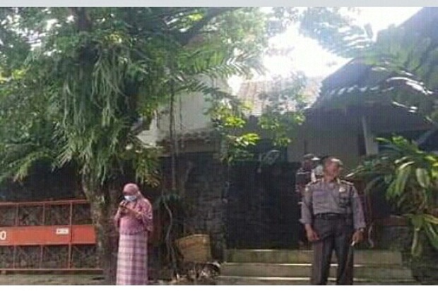 Pensiunan Dosen UGM...