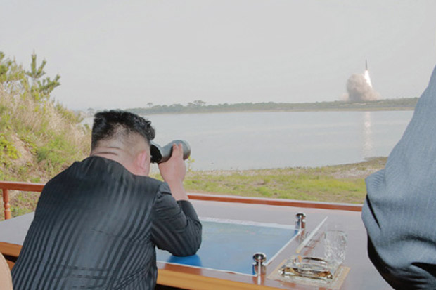 Kim Jong-un Pantau Langsung...