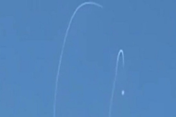 Israel Balas Tembakan...