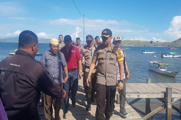 Kapolres Mabar Kunjungi...