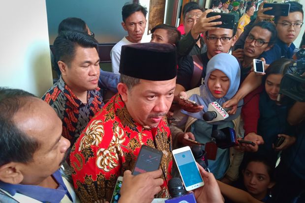 Fahri Hamzah: Ratna...